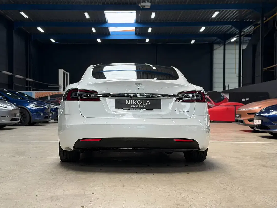 Tesla Model S AWD Long Range - Thumbnail 3