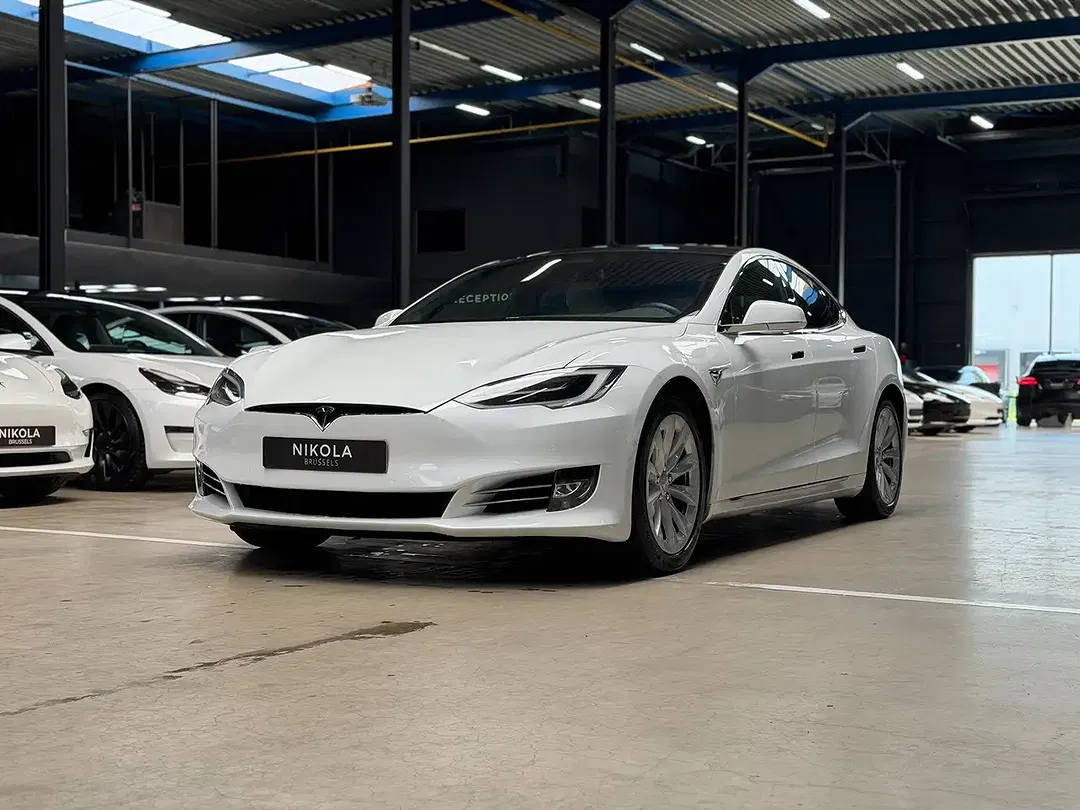Tesla Model S AWD Long Range - Thumbnail 7