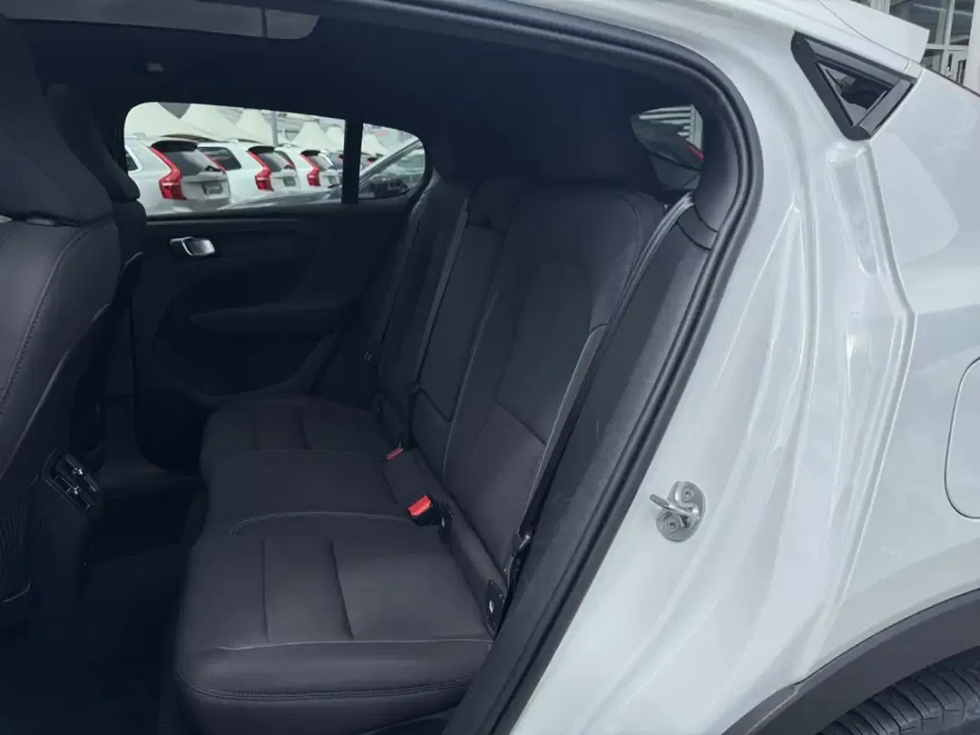 Volvo C40 AWD Ultimate - Thumbnail 11