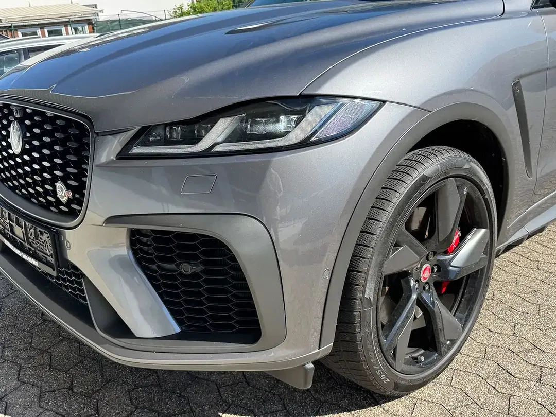 Jaguar F-Pace SVR - Thumbnail 9