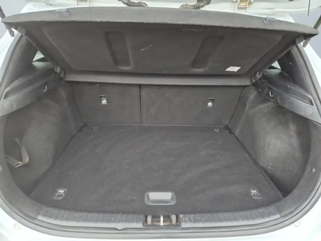 Kia Ceed / cee'd 1.5 T-GDI Vision - Thumbnail 13