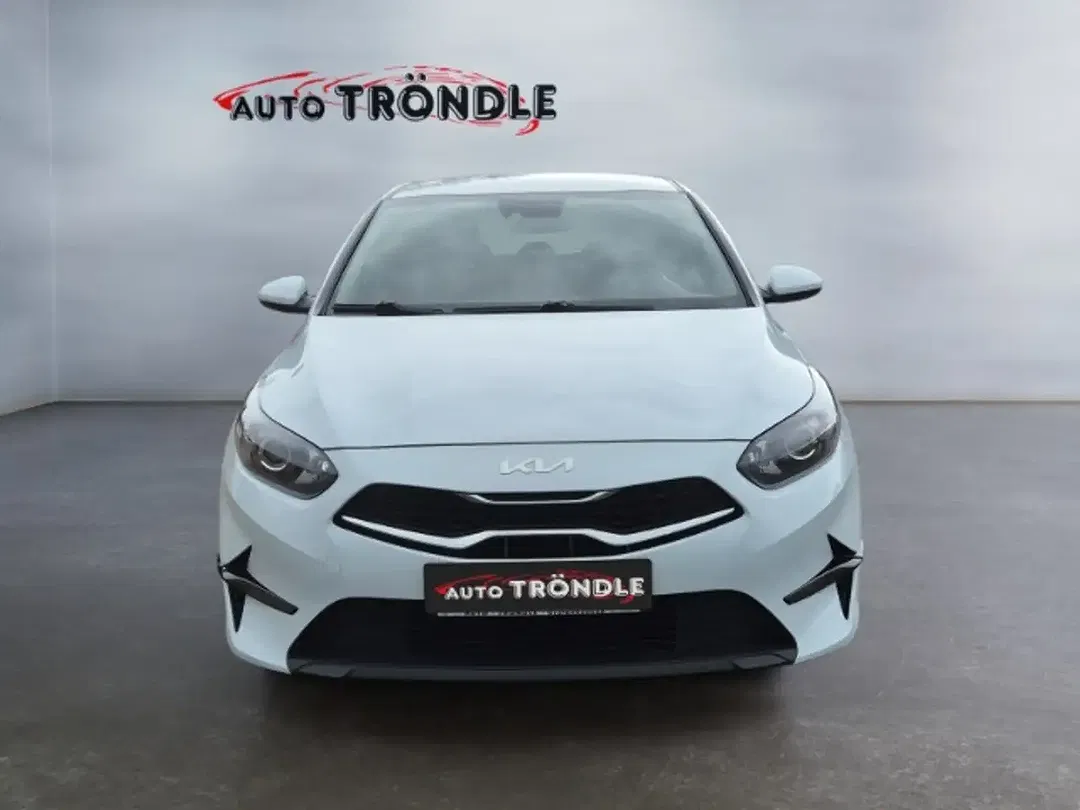 Kia Ceed / cee'd 1.5 T-GDI Vision - foto 2