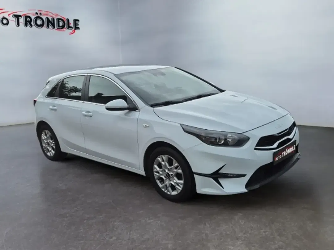 Kia Ceed / cee'd 1.5 T-GDI Vision - Thumbnail 3