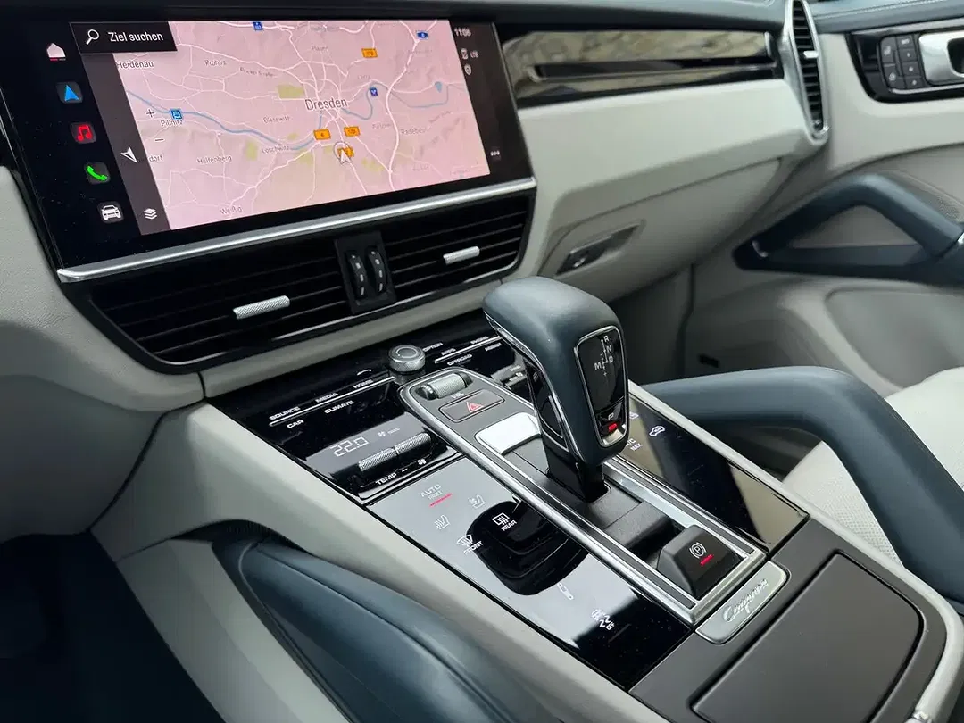 Porsche Cayenne Edition - Thumbnail 10