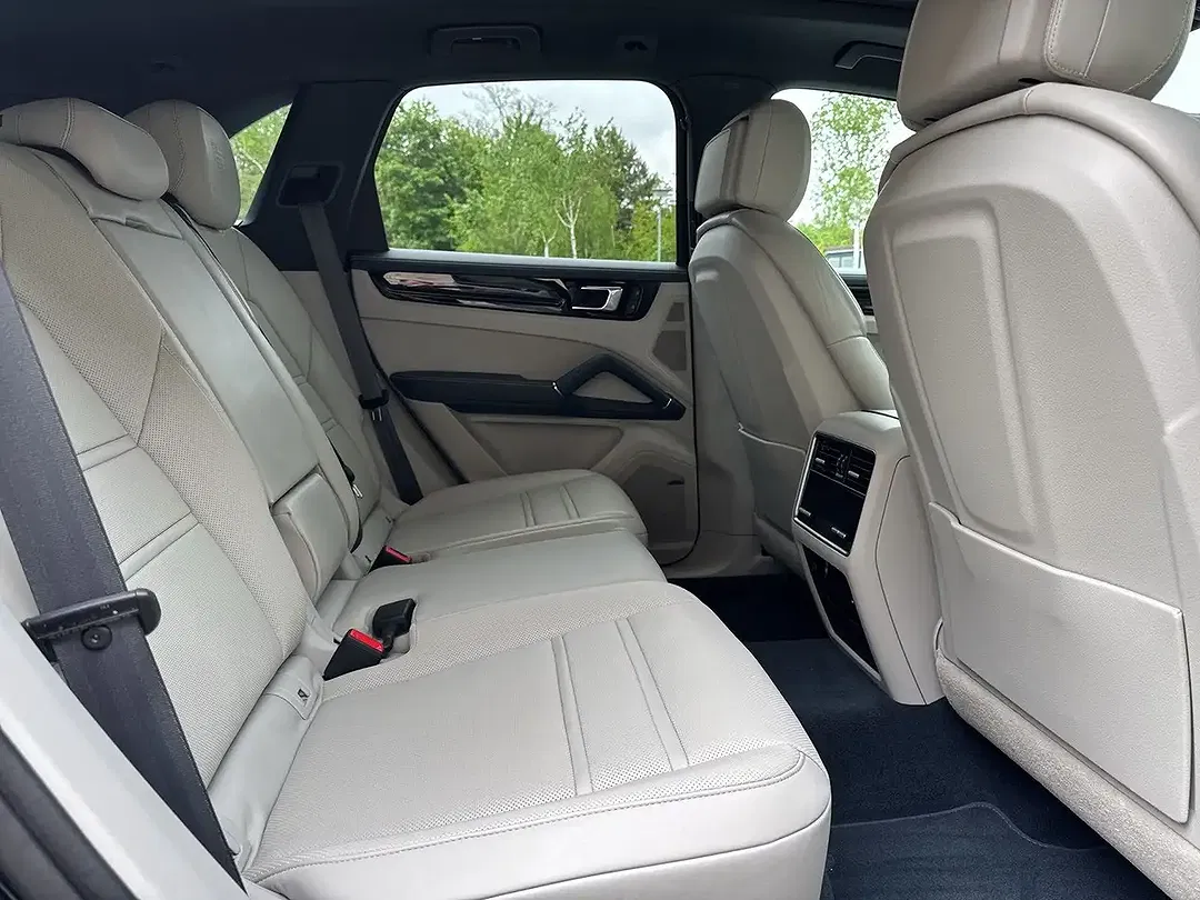 Porsche Cayenne Edition - Thumbnail 12