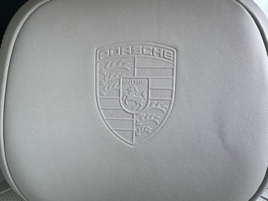 Porsche Cayenne Edition - Thumbnail 13