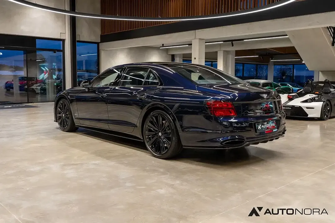 Bentley Flying Spur 6.0 W12 Speed Mulliner - foto 2