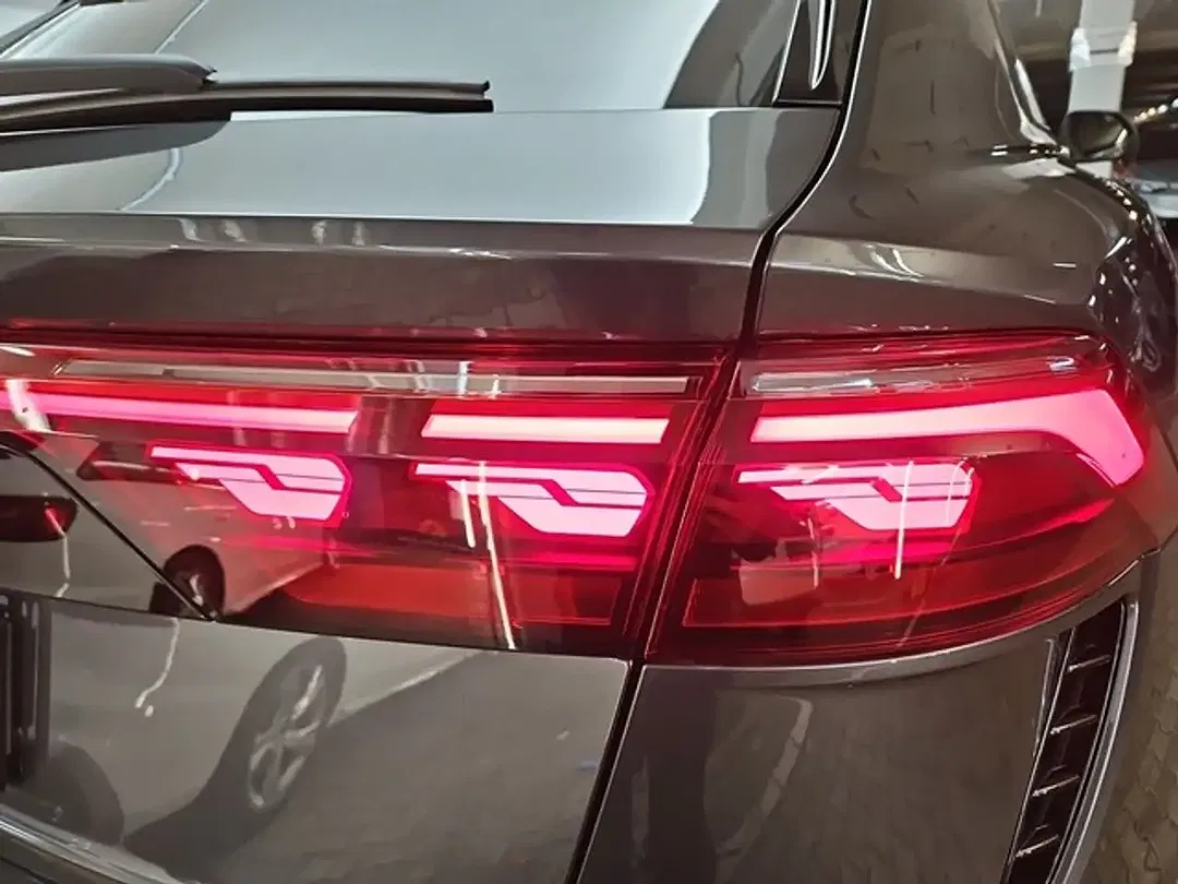 Audi RS Q8 performance - Thumbnail 12
