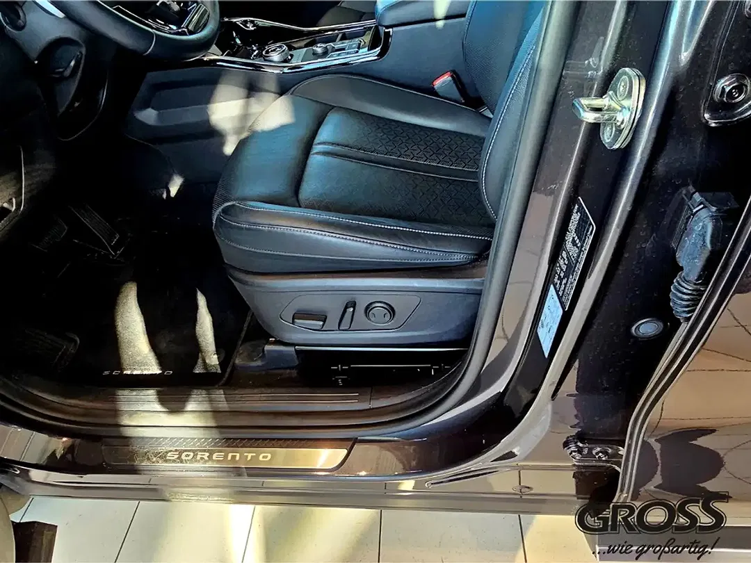 Kia Sorento PHEV Hybrid 4WD Spirit - Thumbnail 18