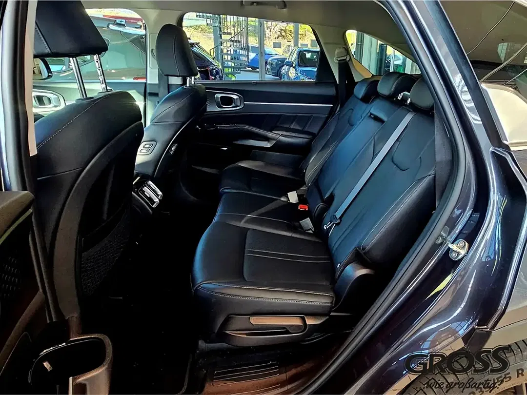 Kia Sorento PHEV Hybrid 4WD Spirit - Thumbnail 19