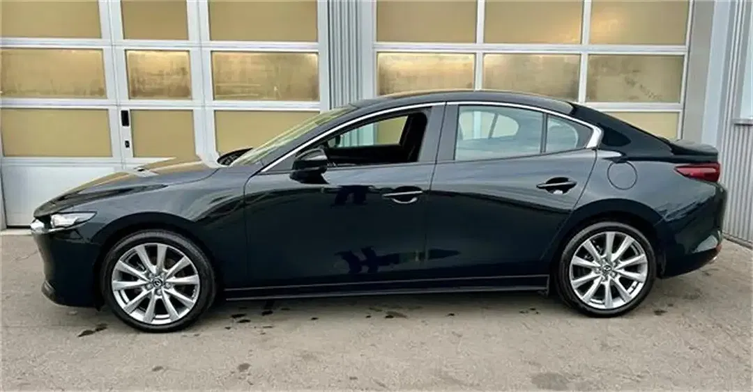 Mazda 3 e-SKYACTIV Exclusive-Line - Thumbnail 2