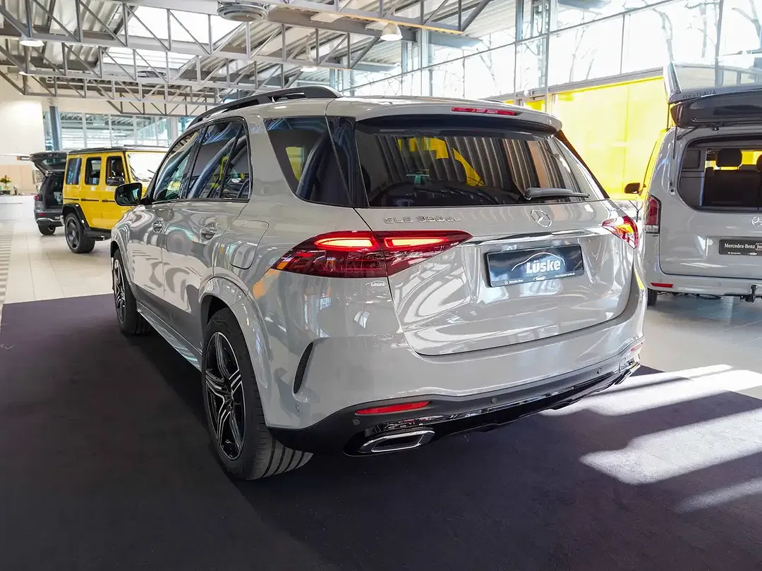 Mercedes-Benz GLE 350 AMG Line Night Premium - Thumbnail 4