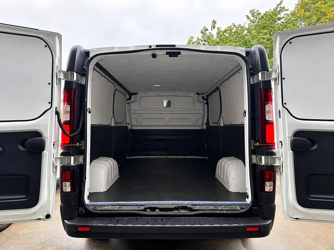 Renault Trafic - foto 15