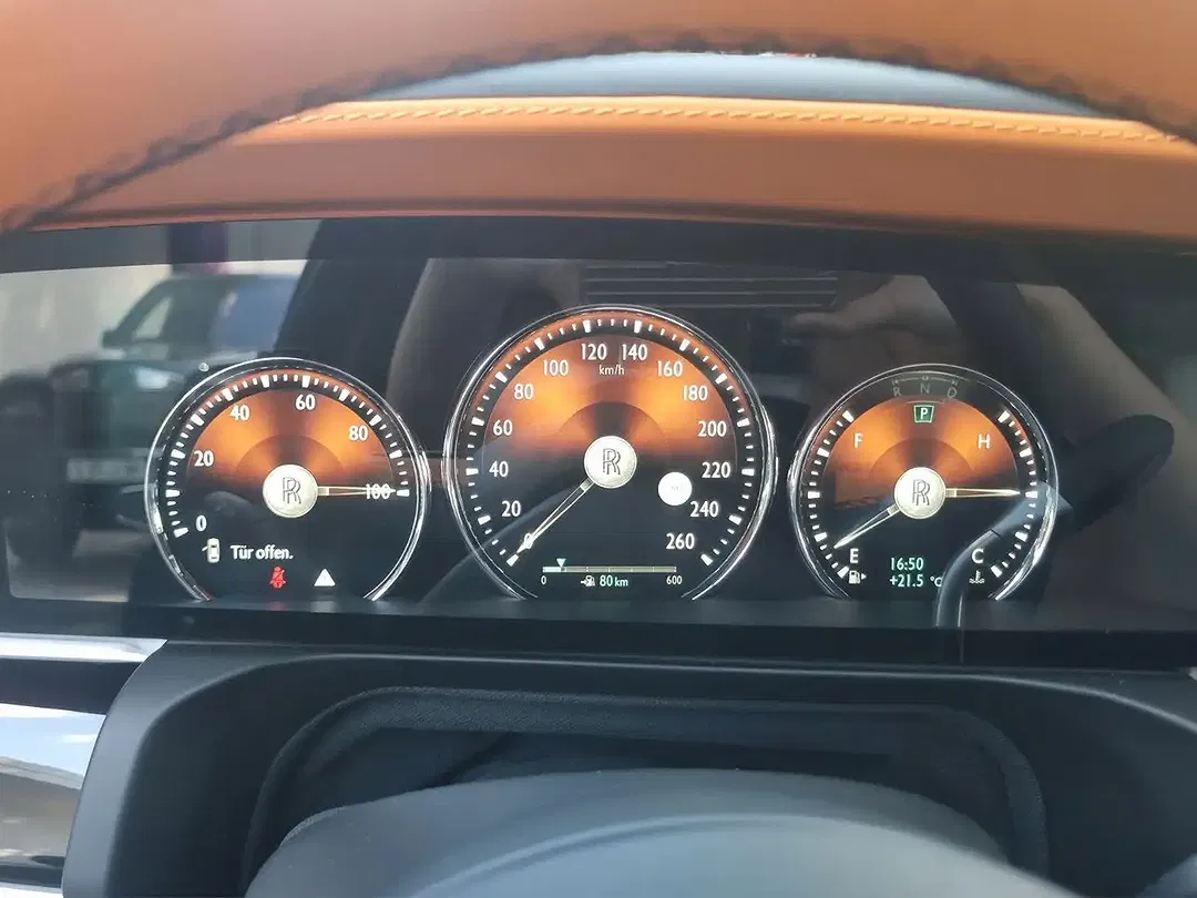 Rolls-Royce Ghost - Thumbnail 12