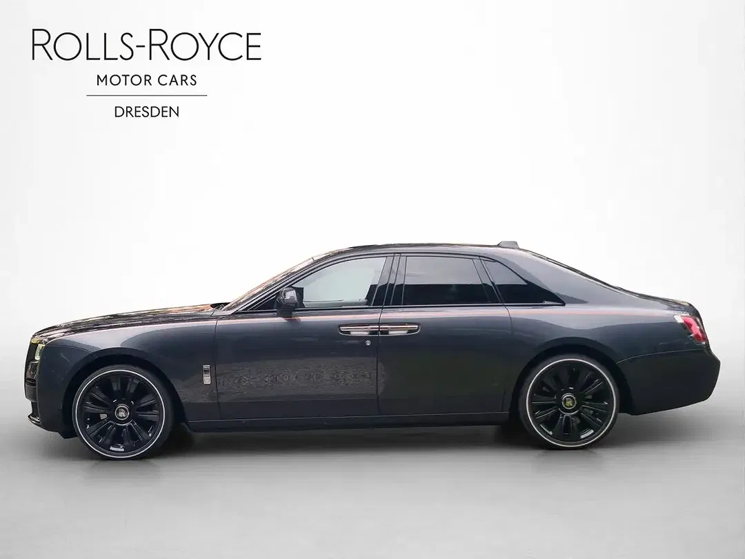 Rolls-Royce Ghost - Thumbnail 3