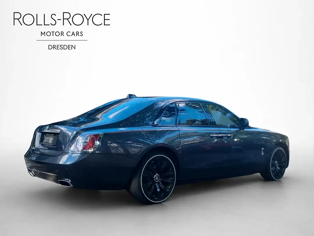 Rolls-Royce Ghost - Thumbnail 8