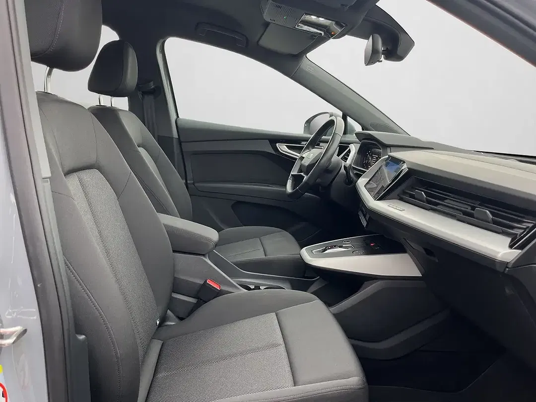 Audi Q4 e-tron 35 - Thumbnail 4