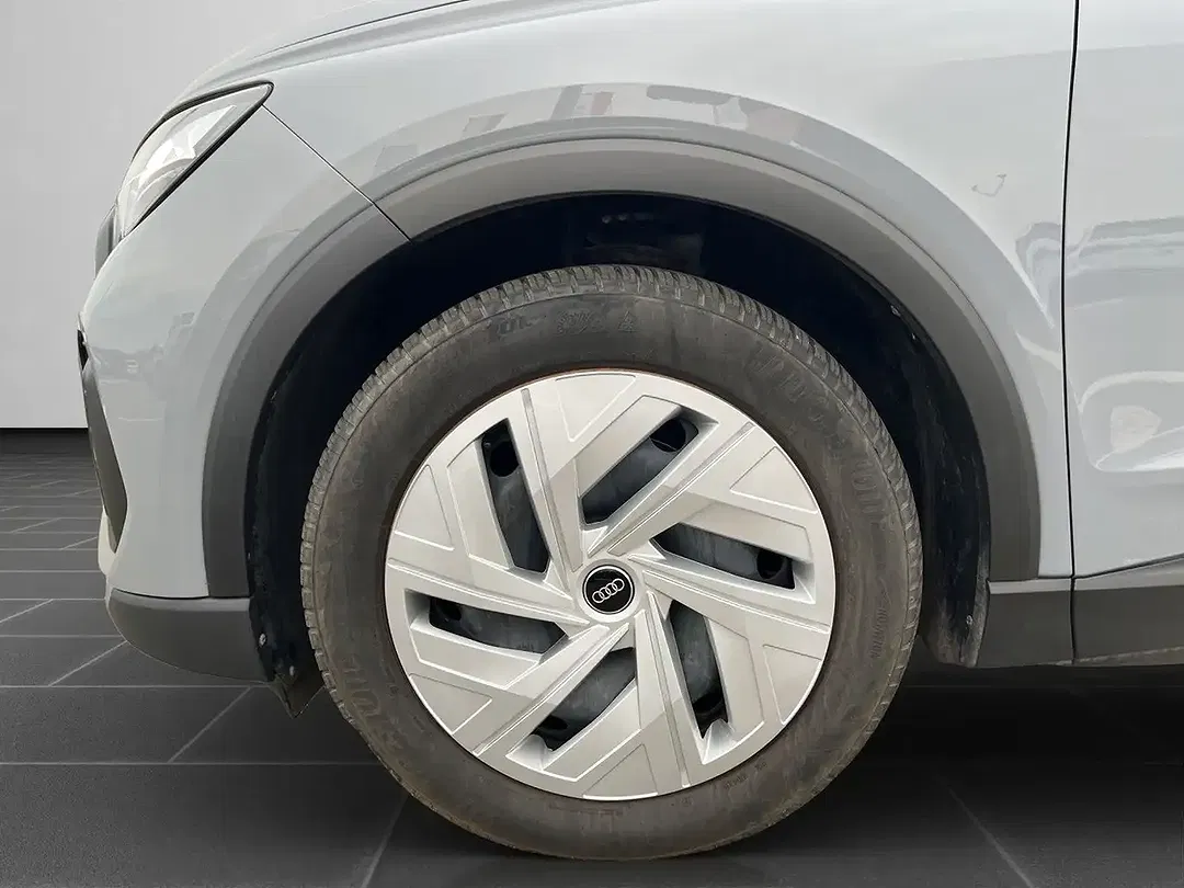 Audi Q4 e-tron 35 - Thumbnail 8