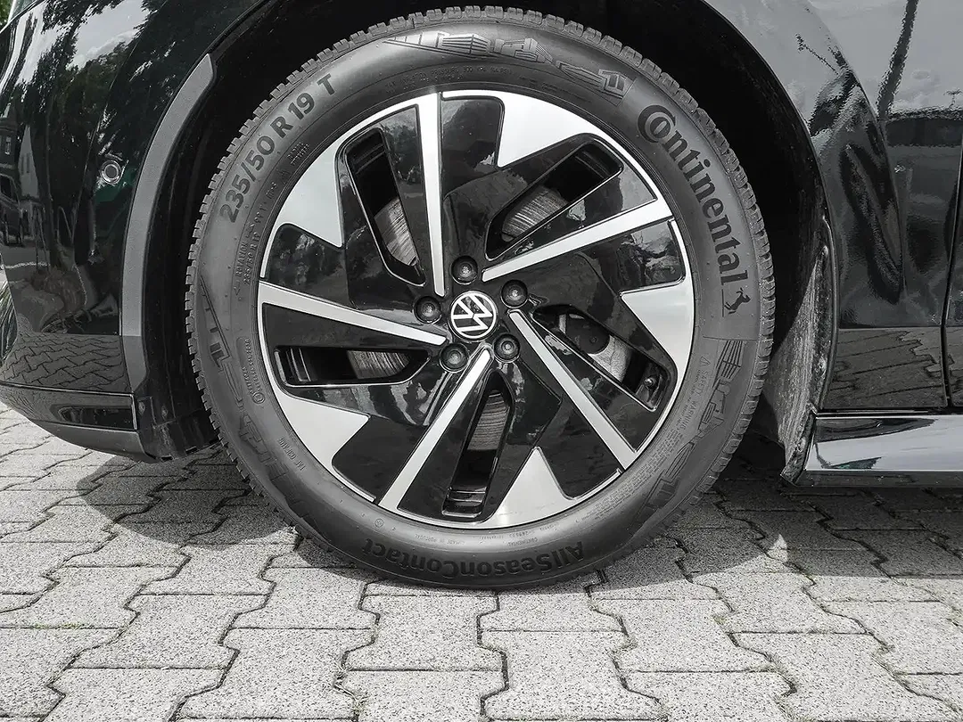 Volkswagen ID.7 Pro - Thumbnail 6
