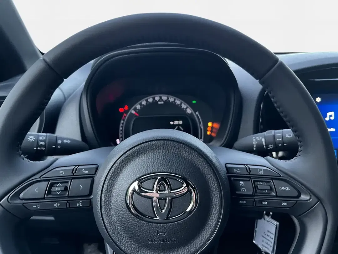 Toyota Aygo X Business Edition - Thumbnail 11