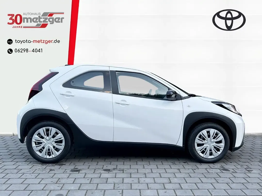 Toyota Aygo X Business Edition - foto 2