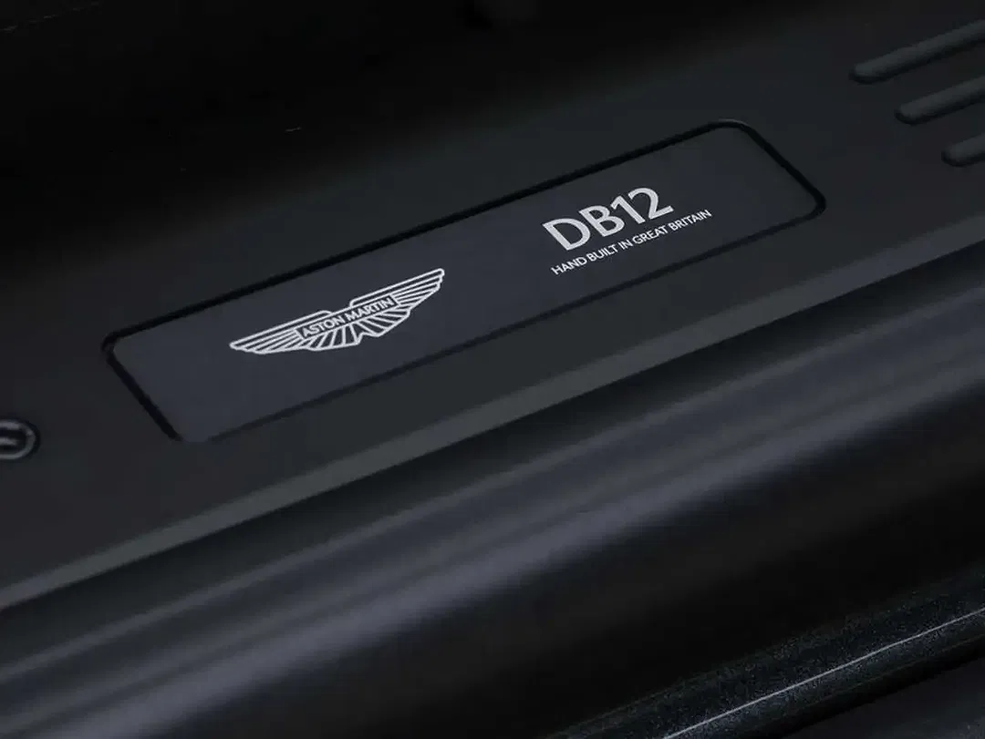 Aston Martin DB12 Coupe - Thumbnail 14