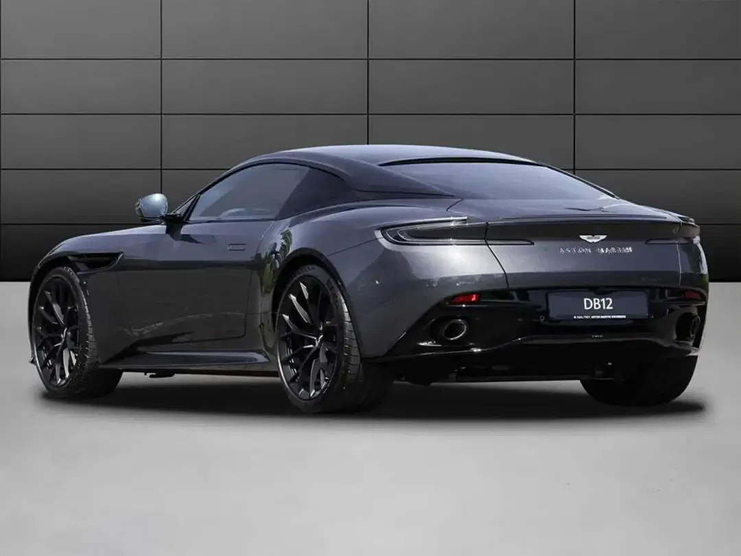 Aston Martin DB12 Coupe - foto 2