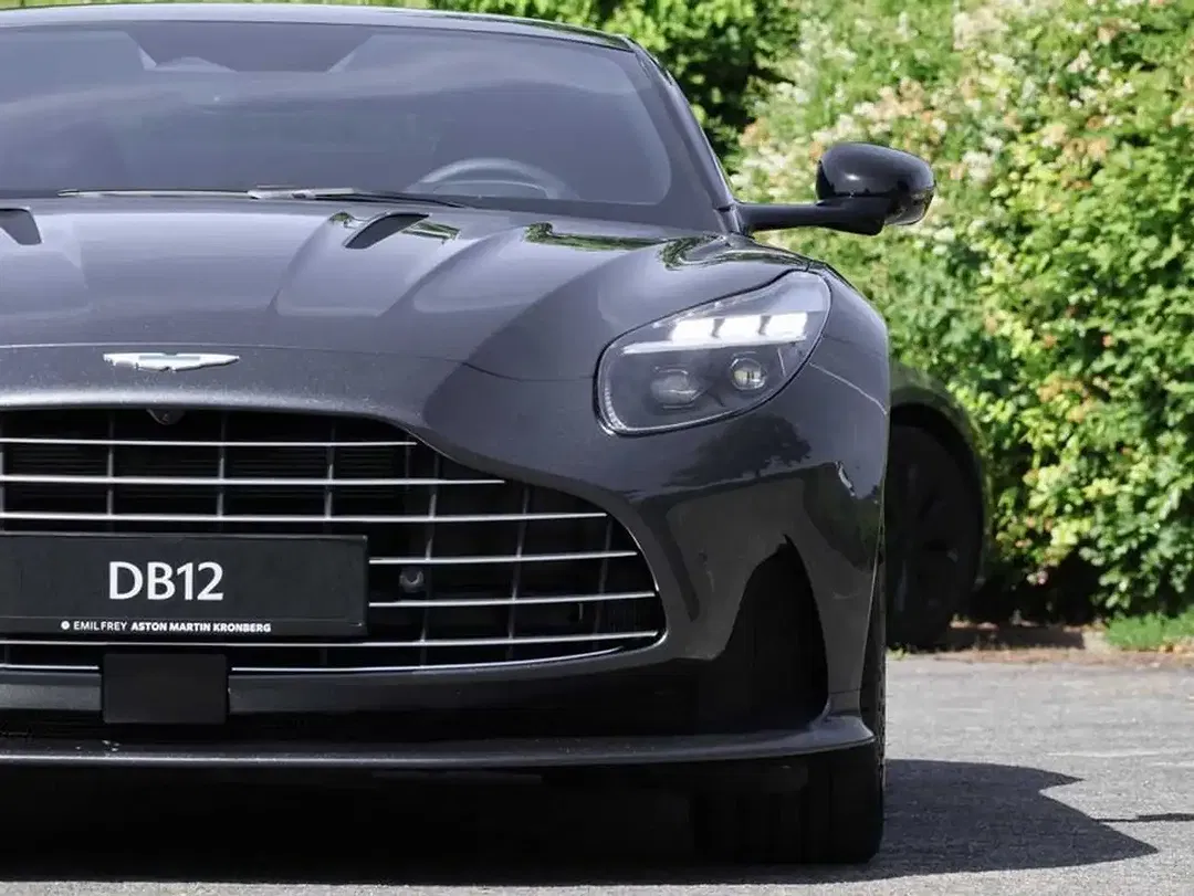 Aston Martin DB12 Coupe - Thumbnail 7