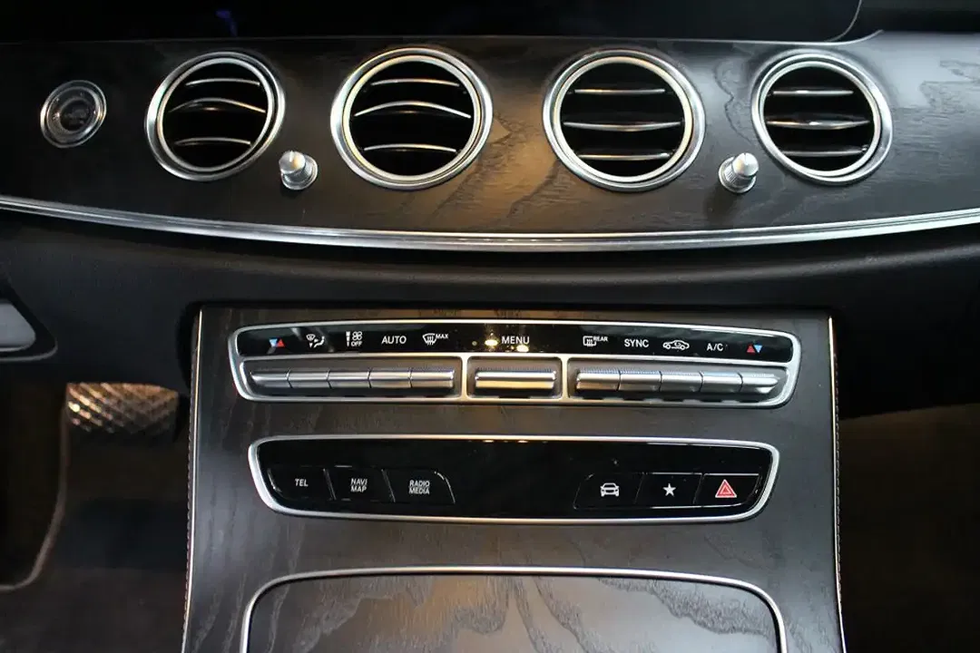 Mercedes-Benz E 220 4MATIC Avantgarde - Thumbnail 12
