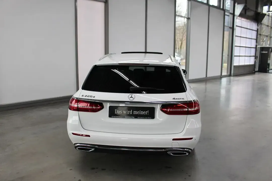 Mercedes-Benz E 220 4MATIC Avantgarde - foto 15