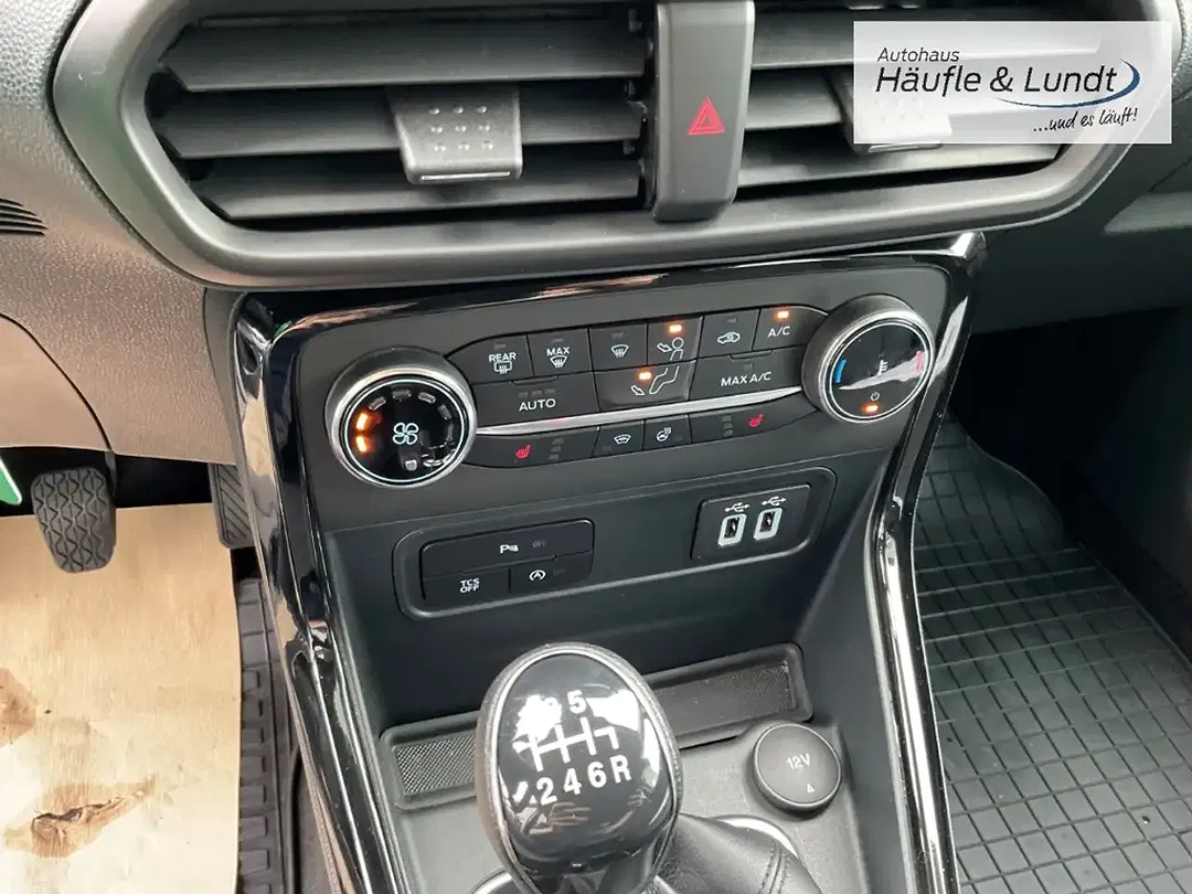 Ford EcoSport Titanium - Thumbnail 11