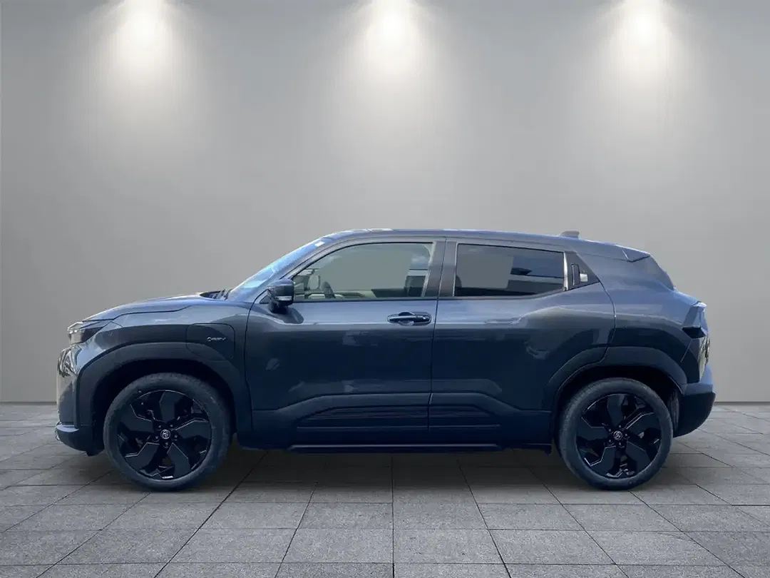 Toyota Urban Cruiser Lounge - Thumbnail 3