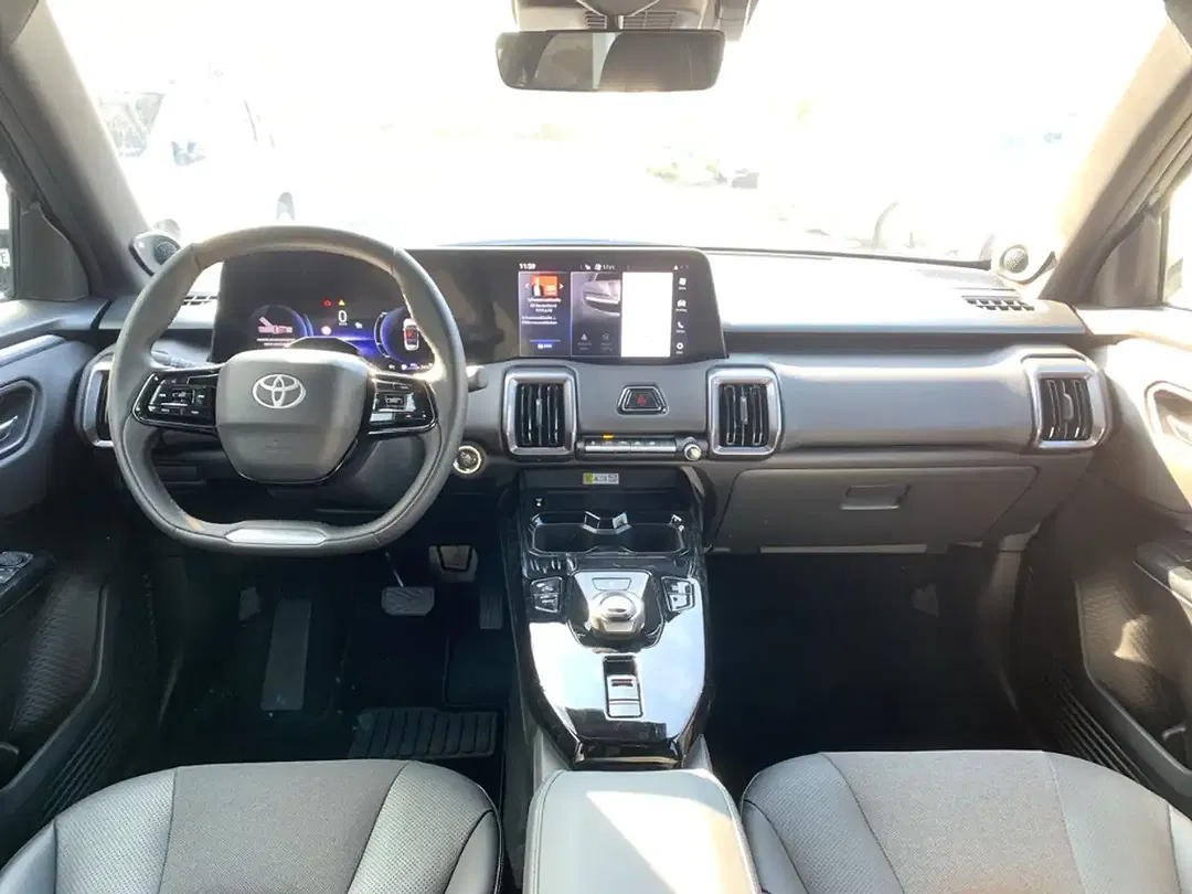 Toyota Urban Cruiser Lounge - Thumbnail 8