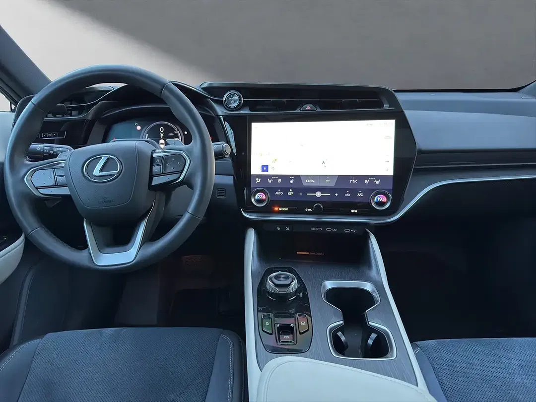 Lexus RZ DIRECT4 Luxury Design - Thumbnail 11