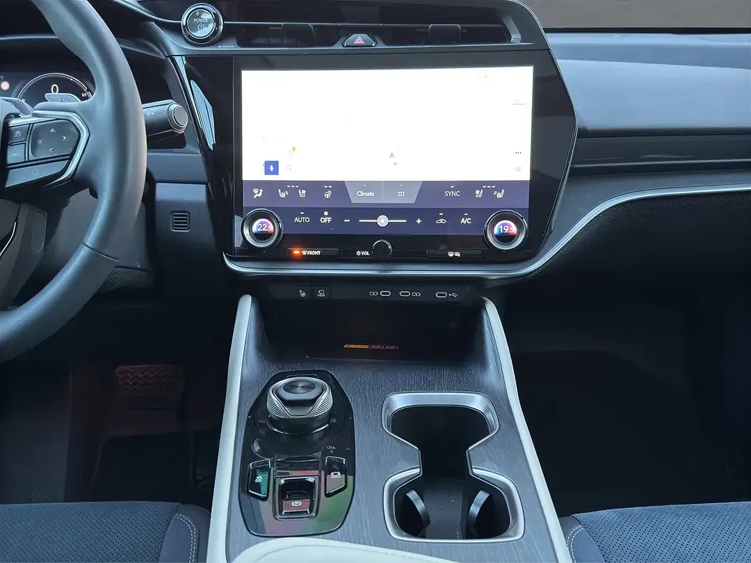 Lexus RZ DIRECT4 Luxury Design - Thumbnail 12