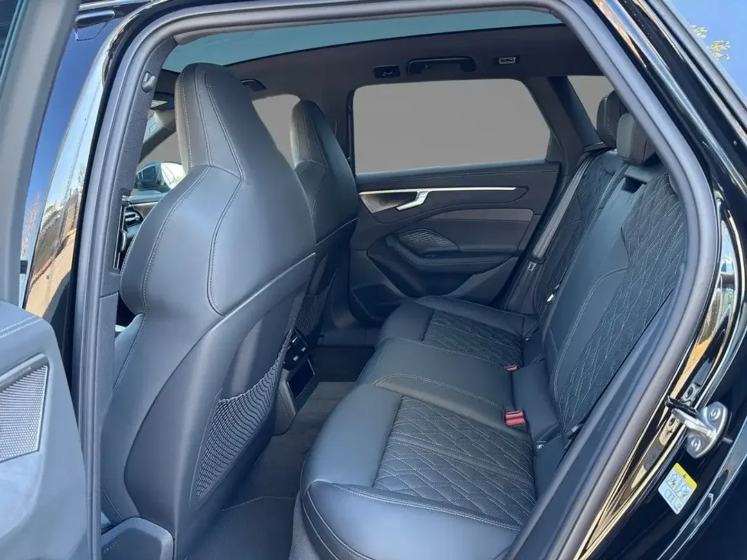 Audi A6 TDI S tronic quattro - Thumbnail 8