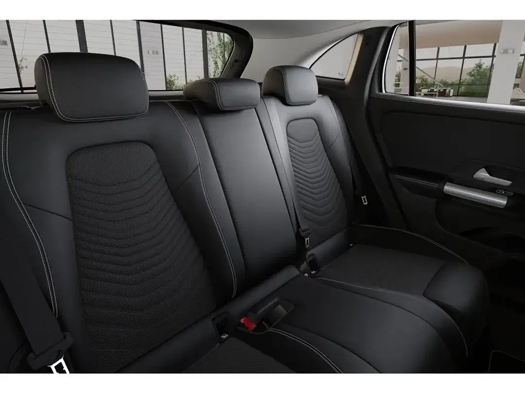 Mercedes-Benz GLA 220 4MATIC - Thumbnail 10