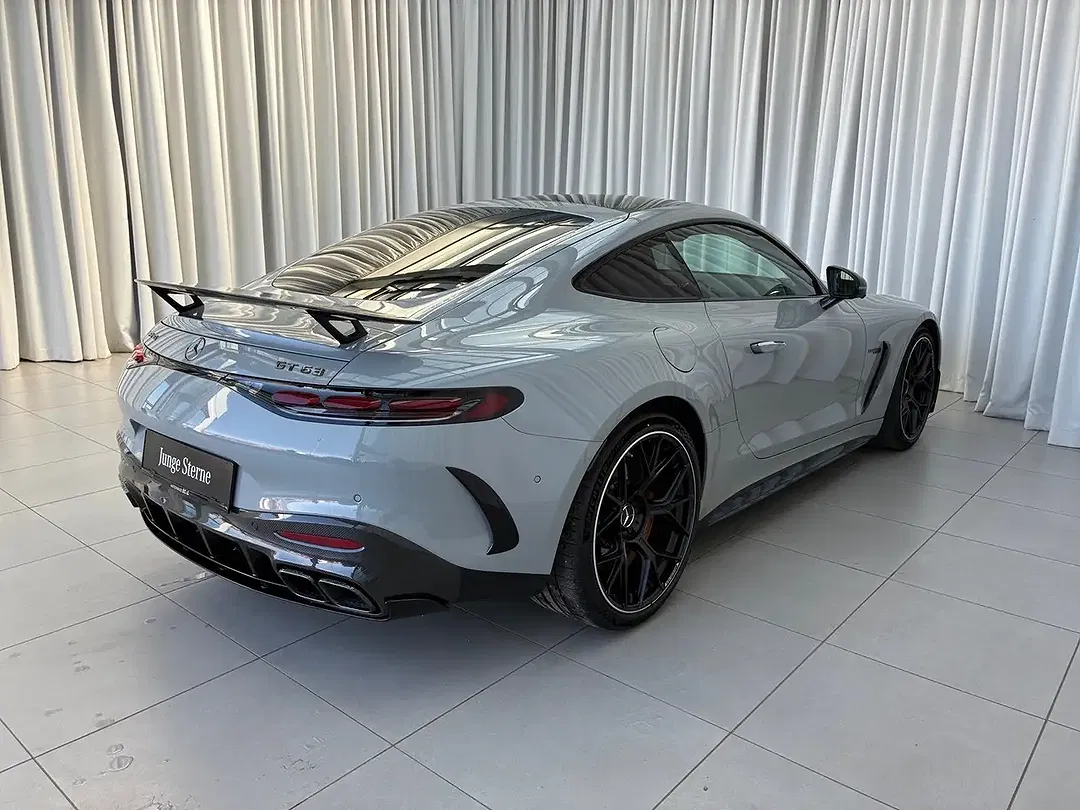Mercedes-Benz AMG GT 63 4MATIC+ - Thumbnail 4