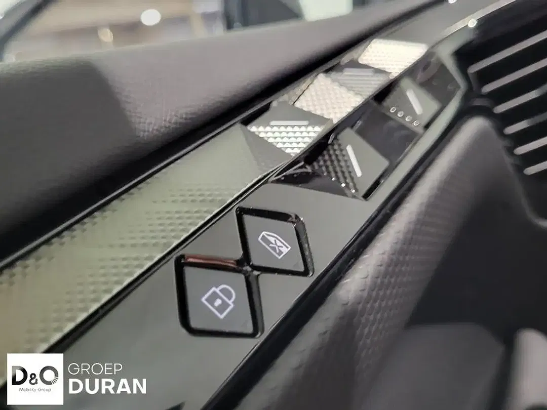 DS Automobiles DS 4 - Thumbnail 14