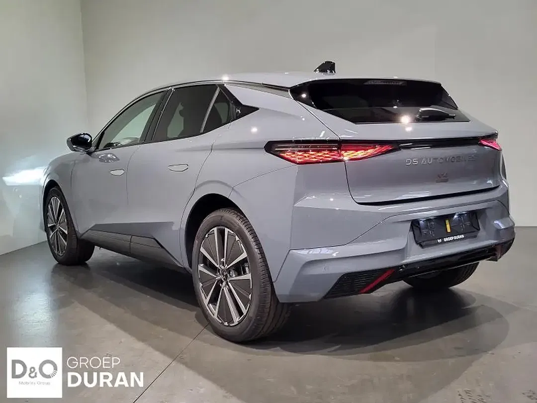 DS Automobiles DS 4 - Thumbnail 3