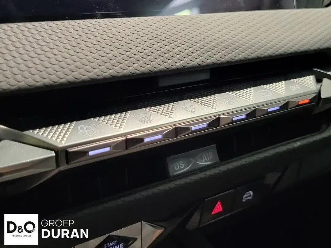 DS Automobiles DS 4 - Thumbnail 41