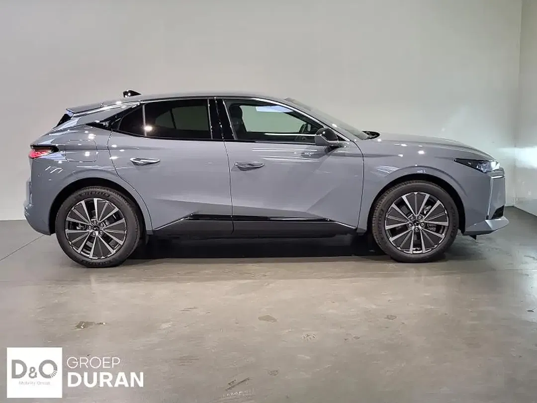 DS Automobiles DS 4 - Thumbnail 8