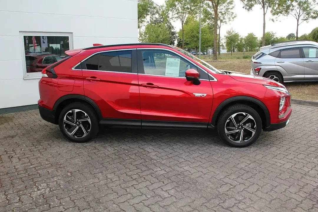 Mitsubishi Eclipse Cross Hybrid 4WD Plus - Thumbnail 4