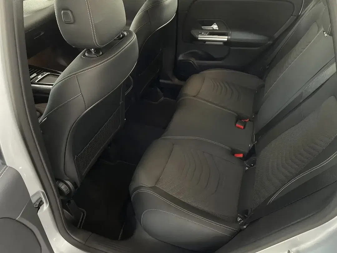 Mercedes-Benz B 180 Progressive Advanced - foto 12