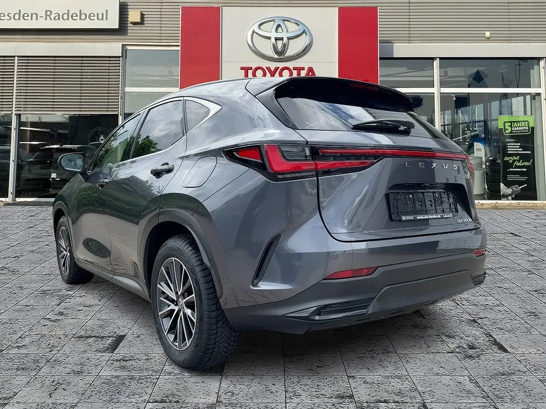 Lexus NX 350h Executive Line - Thumbnail 4