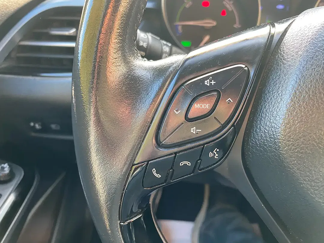 Toyota C-HR VVT-i Hybrid - Thumbnail 13