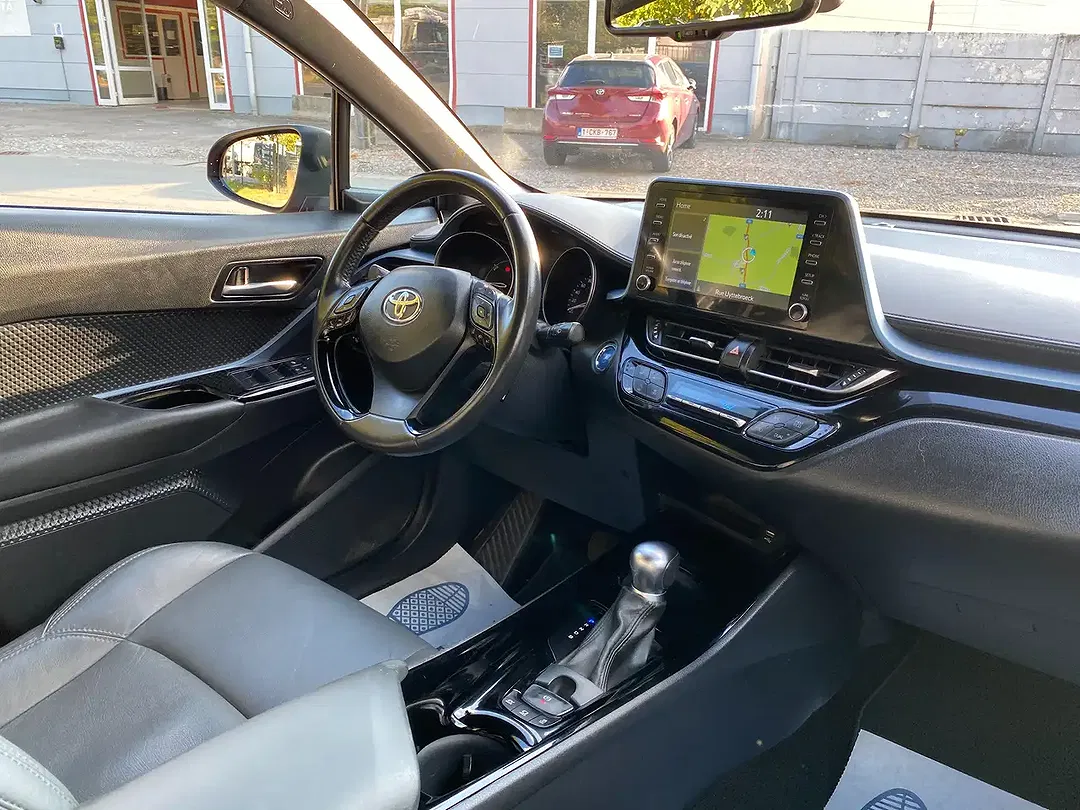 Toyota C-HR VVT-i Hybrid - Thumbnail 5