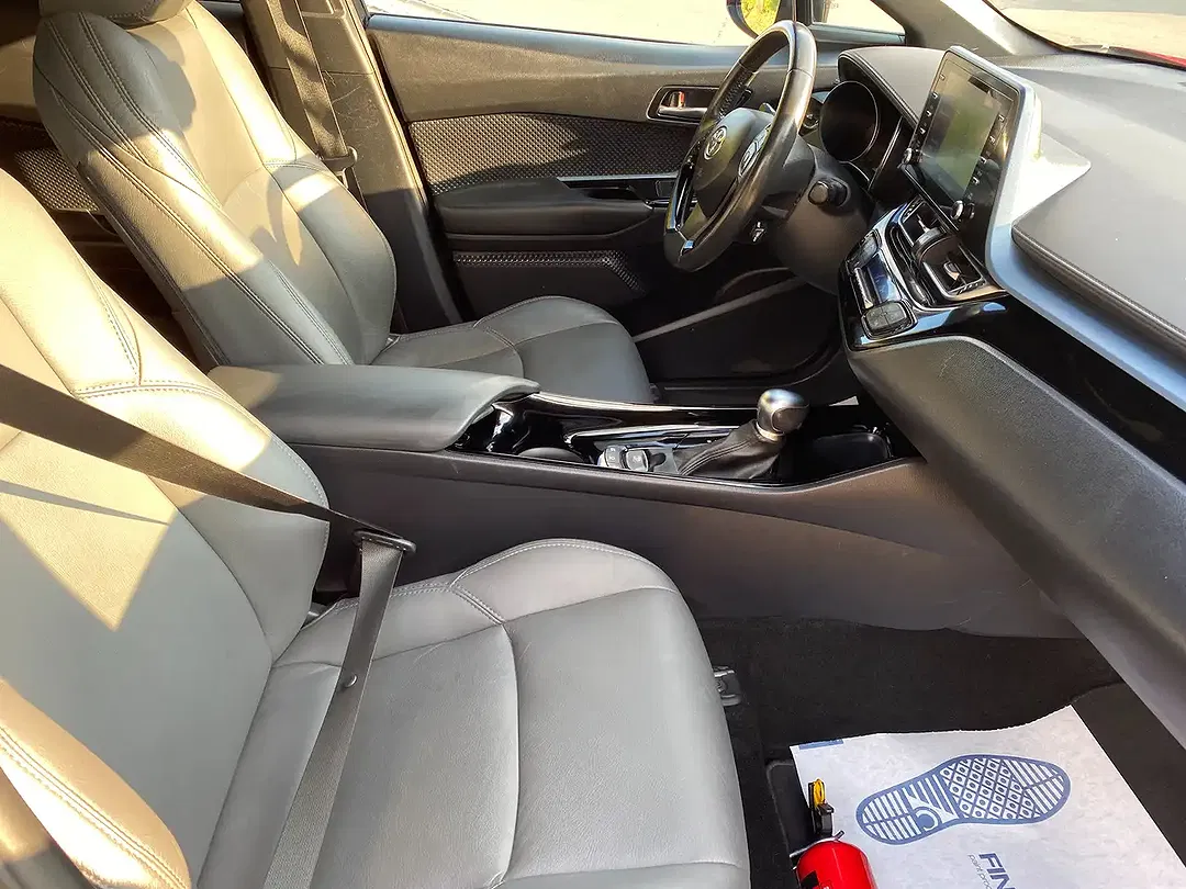 Toyota C-HR VVT-i Hybrid - Thumbnail 7