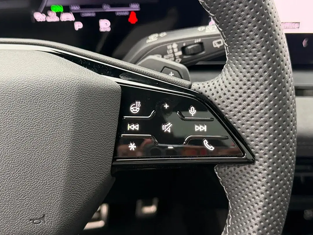 Audi Q6 e-tron 55 quattro Edition One - Thumbnail 12