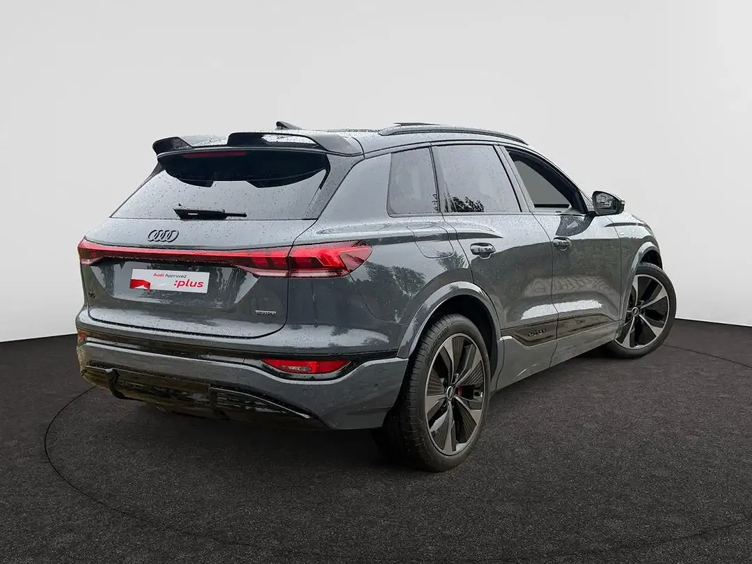Audi Q6 e-tron 55 quattro Edition One - Thumbnail 2